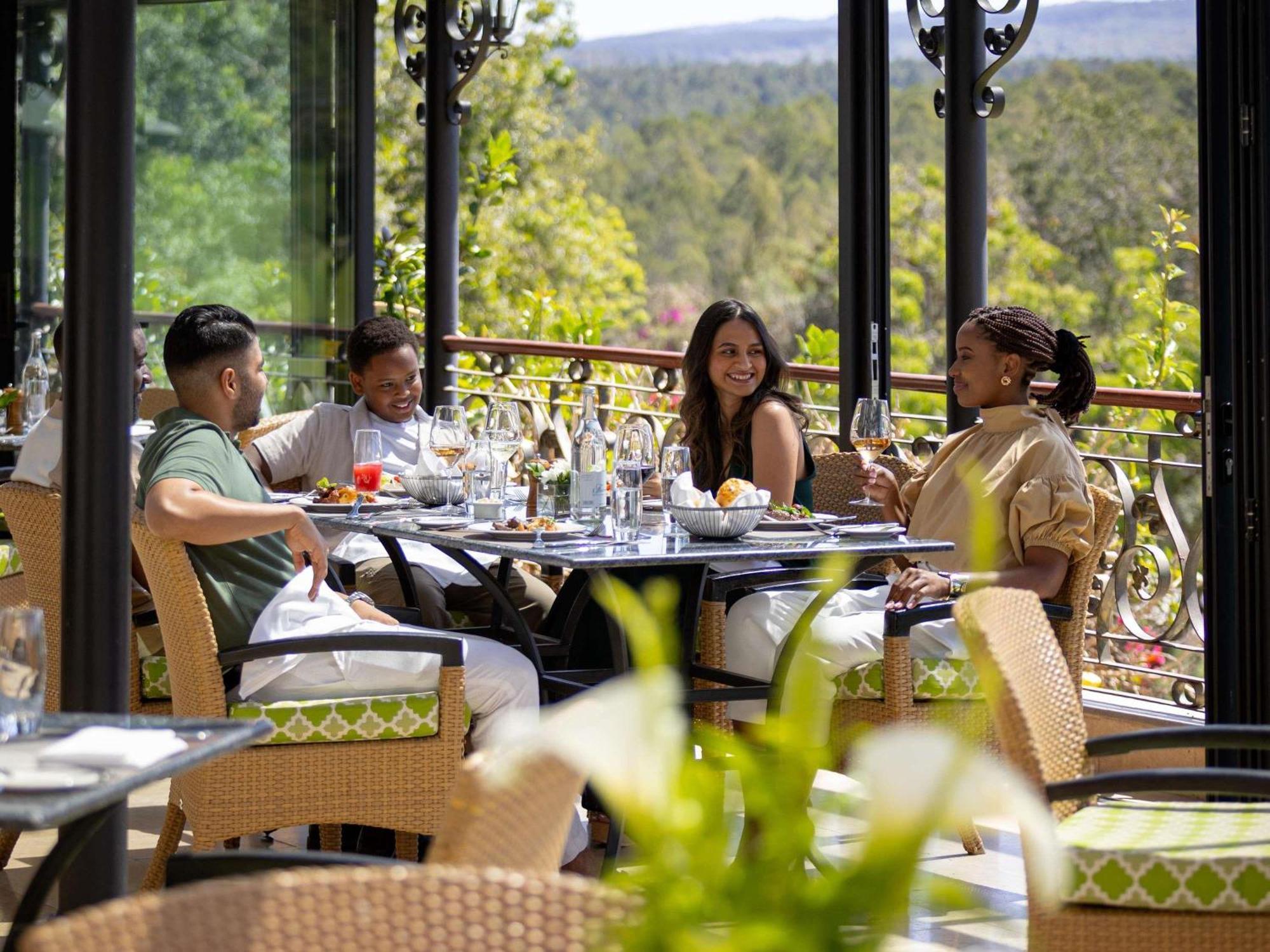 Fairmont Mount Kenya Safari Club Hotel Nanyuki Exterior foto